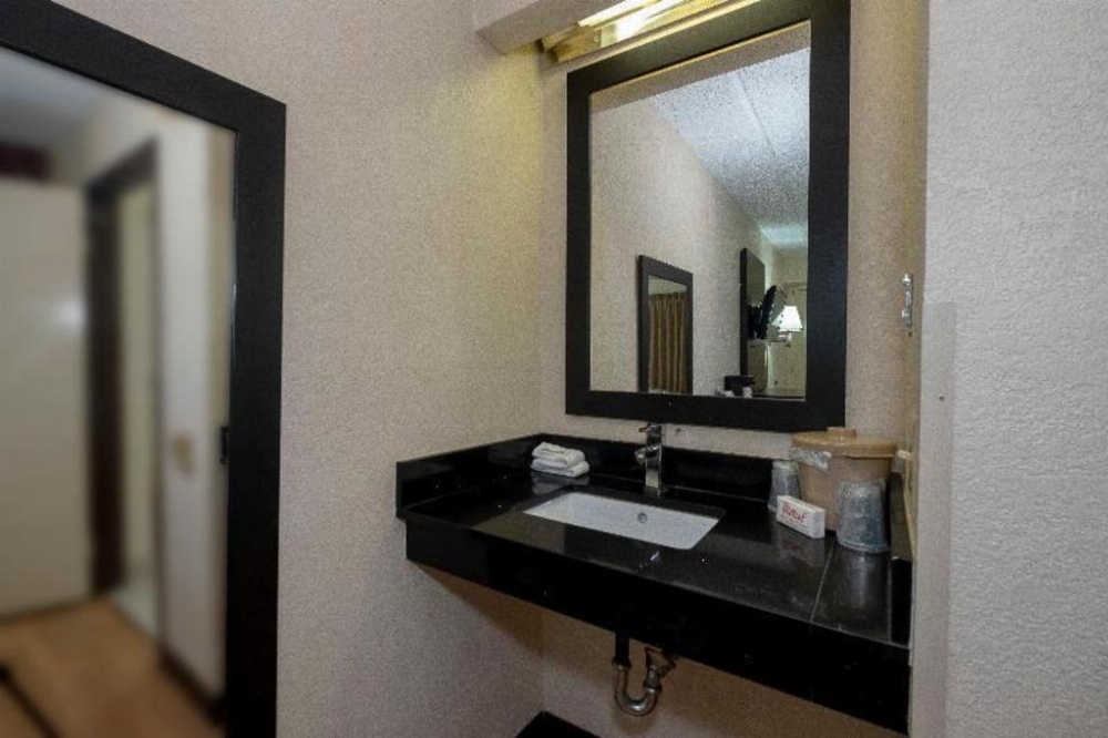 Red Roof Inn Columbia West, SC Main image