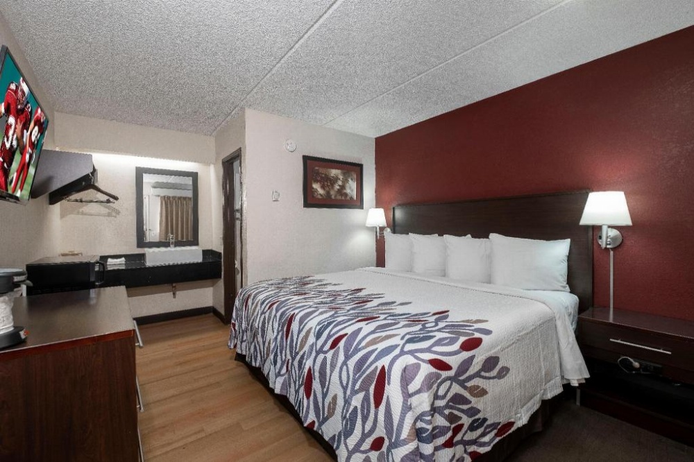 Red Roof Inn Columbia West, SC Image 40
